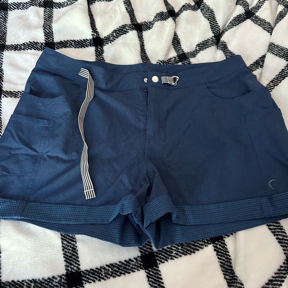 New zyia trail shorts